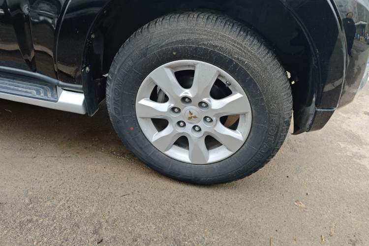 Used Mitsubishi Pajero (Import) 2015 3.0L Automatic Elite Overdrive Version China IV Standard