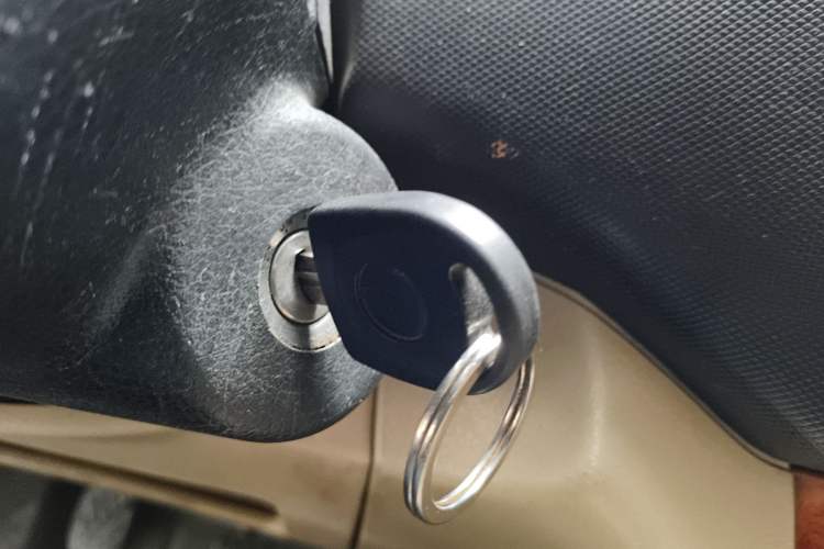 Used CHANGAN KAICHENG Ounuo S 2012 1.3L Elite Version