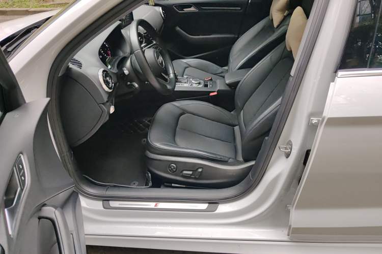 Used Audi A3 2019 Limousine 35 TFSI Fashion Edition China VI Emission Standard