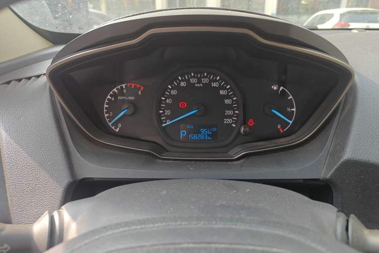 Used Ford Escort 2015 1.5L Automatic Comfort Edition
