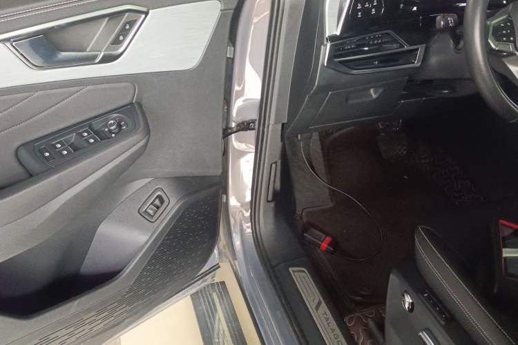 Used Volkswagen Talagon 2021 330TSI Two-Wheel-Drive Luxury Edition – Scenic Version Driver Seat