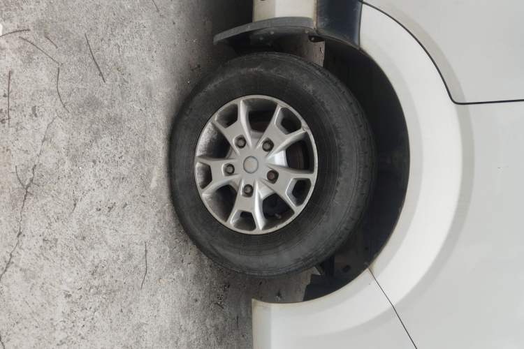 Used Foton Toano 2015 2.8T Commercial Version Short Wheelbase ISF2.8
