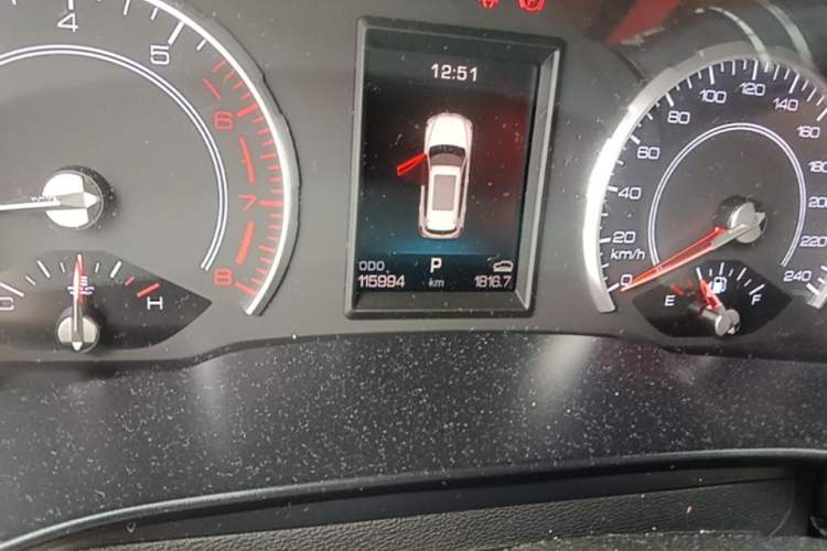 Used Haval H6 2017 Red Label 2.0T Automatic Two-Wheel Drive ZhiShang Model
