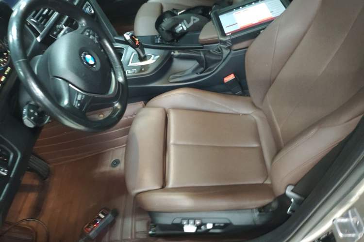 Used BMW 3 Series 2018 320Li Fashion Model Left Front Seat