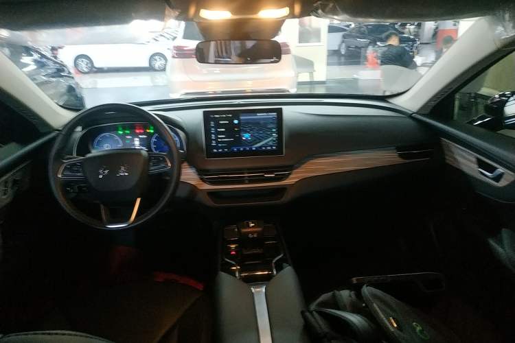 Used Hongqi E-QM5 2023 560km PLUS
