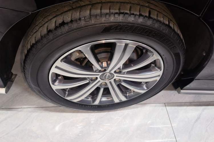 Used GAC Trumpchi M8 2020 Master Edition 390T Supreme Version Right Rear Wheel Hub