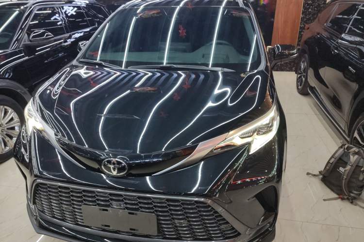 Used Toyota Granvia 2024 2.5L Hybrid Prestige PLUS Edition