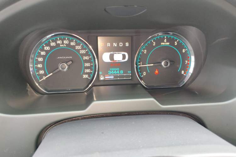 Used Jaguar XF 2014 XF 2.0T Luxury Edition Odometer Close Up