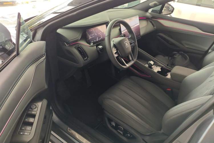 Used BYD Song L EV 2025 Intelligent Driving Version 550 km Excellence Edition
