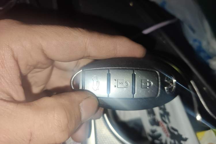 Used Infiniti Q50L 2018 2.0T Enjoyment Version China VI Standard
