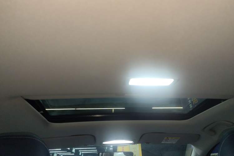 Used Geely Auto Emgrand 2022 4th Generation 1.5L CVT Flagship Model Headliner