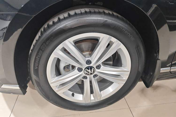 Used Volkswagen Magotan 2023 2 Million Units Limited-Edition 280TSI DSG Comfort Version
