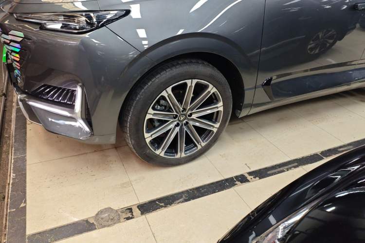 Used Changan UNI-K 2024 2.0T Two-Wheel Drive Global Edition