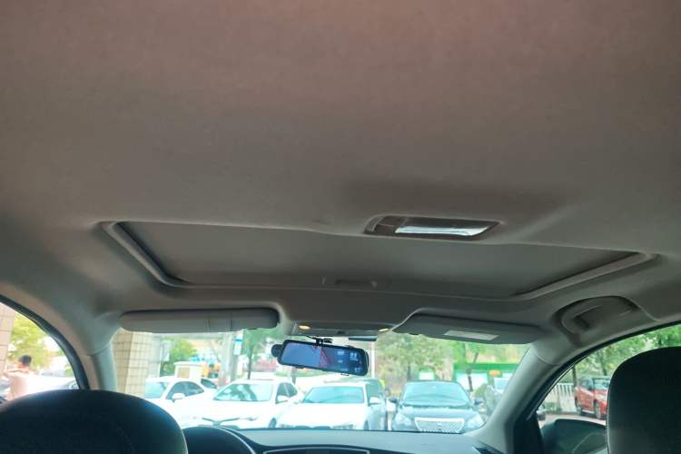 Used Nissan Sylphy 2019 1.6XV CVT Smart Connect Luxury Edition China VI Standard
