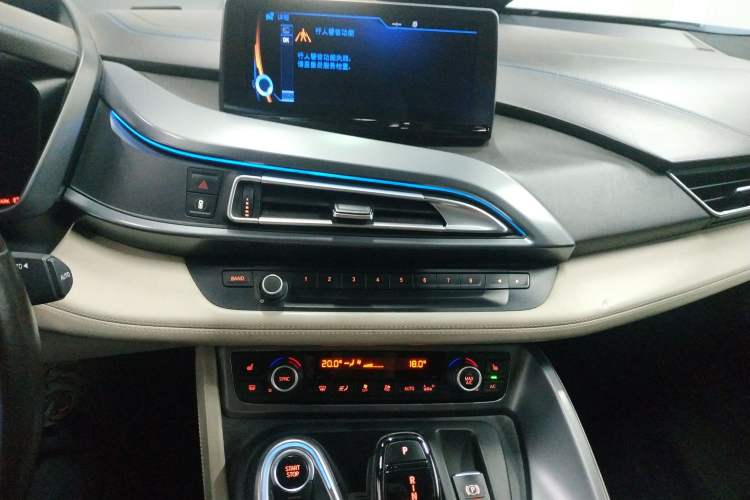 Used BMW i8 2014 Standard Model
