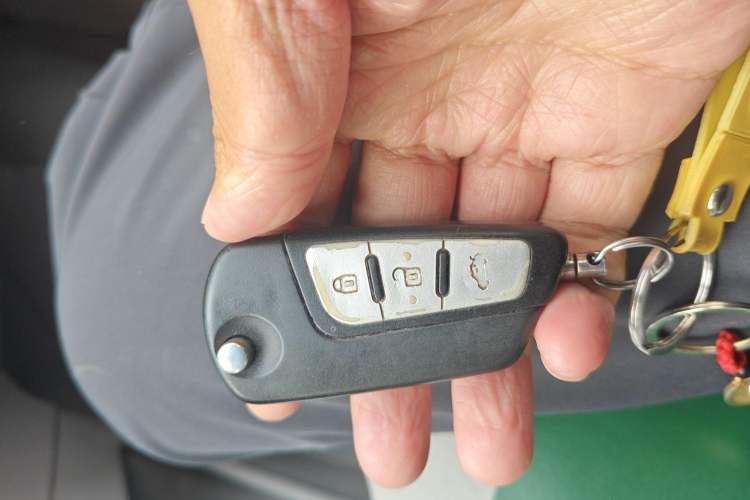 Used Bestune B90 2012 2.0L manual Comfort trim level
