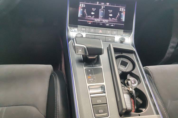 Used Audi A6L 2022 40 TFSI Luxury Dynamic Model Gear Lever