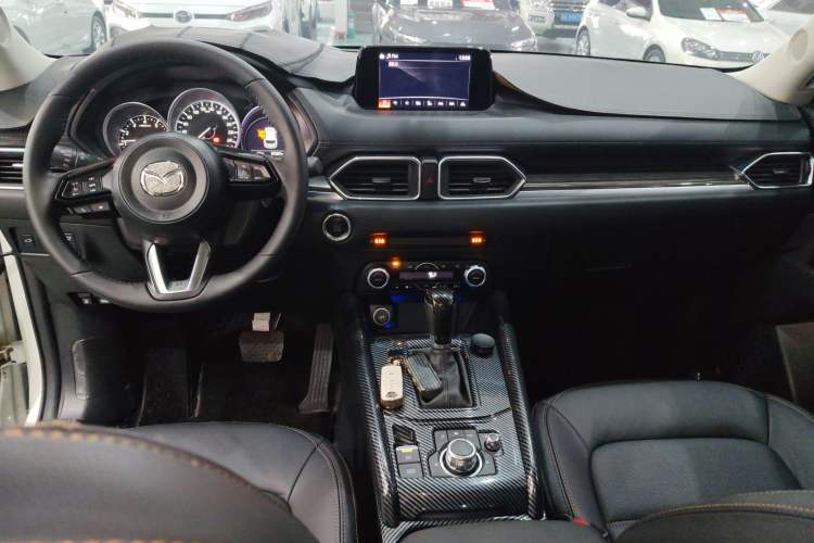 Used Mazda CX-5 2021 2.0L Automatic Two-Wheel Drive ZhiZun Version Center Console