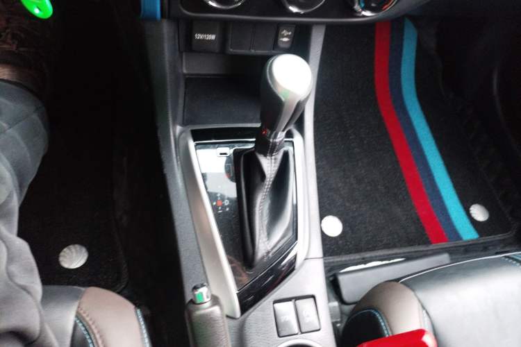 Used Toyota Levin 2018 185T CVT Luxury Edition China V Standard Gear Lever