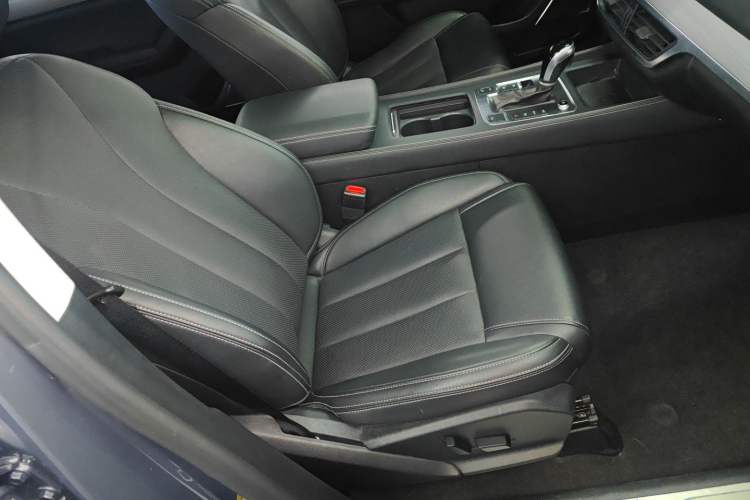 Used BYD Tang 2018 2.0T Automatic Smart Connect Prestige 7-Seater China V Standard