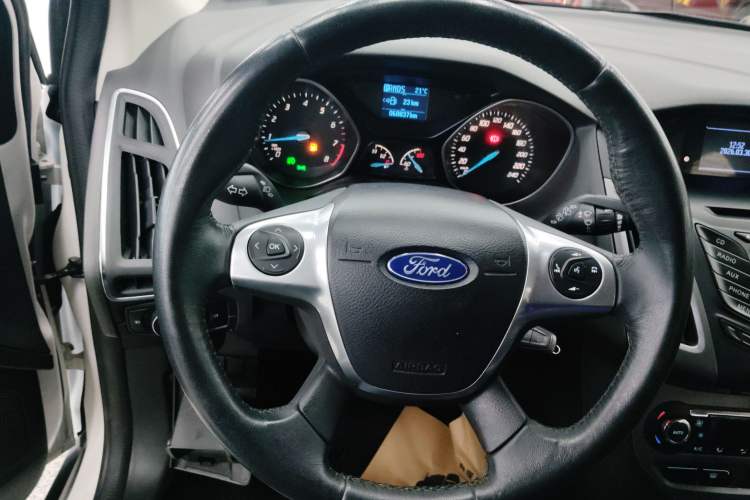 Used Ford Focus 2012 Hatchback 1.6L Automatic Fashion Edition