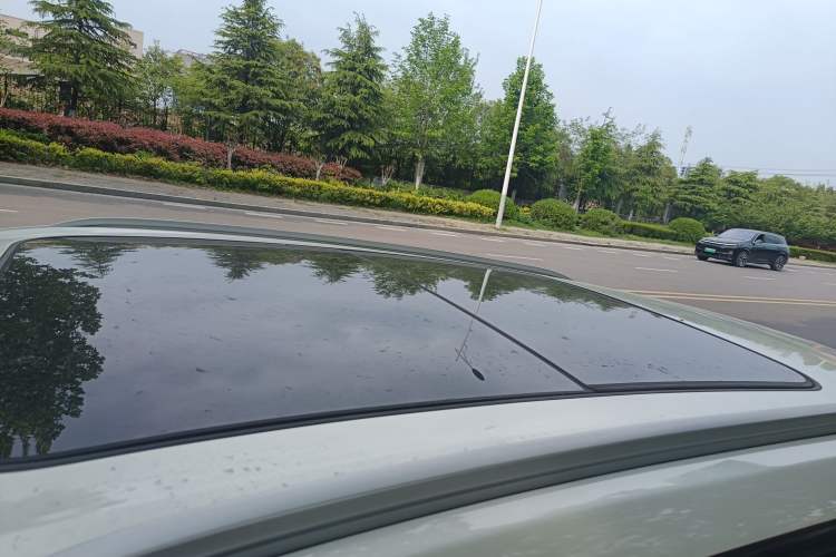 Used Bestune T77 2020 PRO 280 TID Automatic Prestige Model Roof