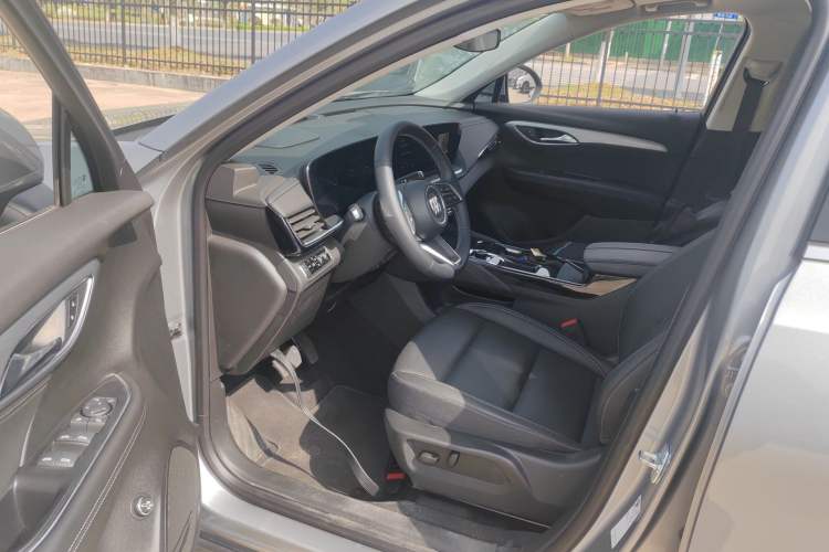 Used Buick Envision 2025 25T Entry-Grade Platinum Edition
