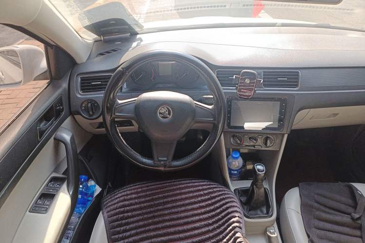 Used Skoda Rapid 2016 1.6L Manual Trend Edition Steering Wheel