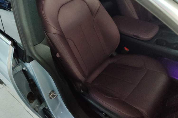 Used Nio ET5T 2023 75 kWh Touring