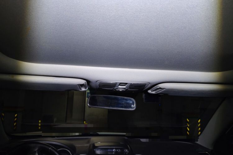 Used Kia Sorento 2013 2.4L 5-Seater Gasoline Comfort Edition
