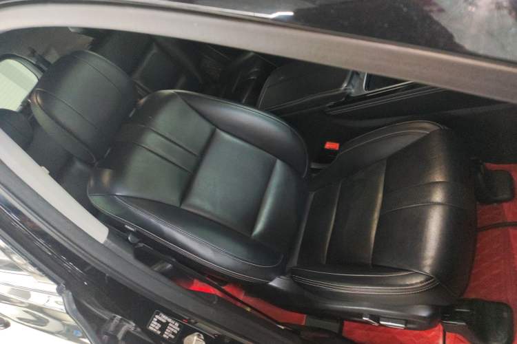 Used GAC Trumpchi GS8 2020 390T Two-Wheel Drive Luxury Smart Connectivity Version (7 Seats) Right Front Seat