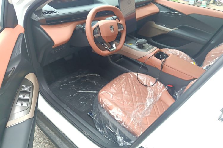 Used CHANGAN Eado 2025 Blue Whale 1.5T 500Bar Flagship Model
