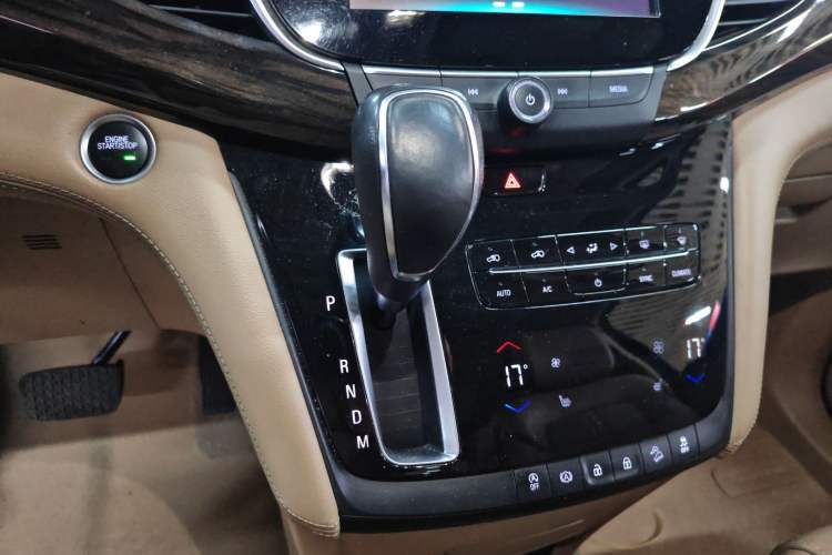 Used Buick GL8 2017 ES 28T Luxury Model China V Standard
