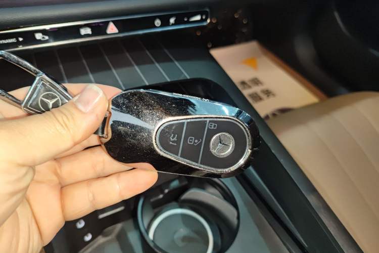 Used Mercedes-Benz E-Class 2025 Facelift E 300 L Luxury Edition
