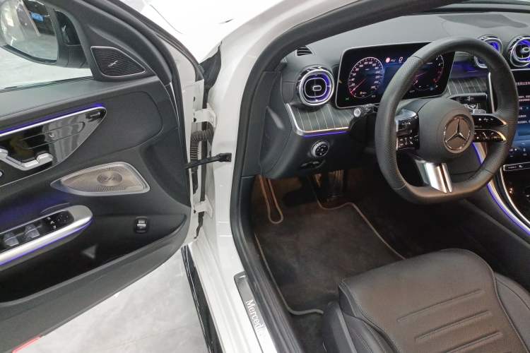 Used Mercedes-Benz C-Class 2025 C 260 L Obsidian Night Sport Edition Driver Seat