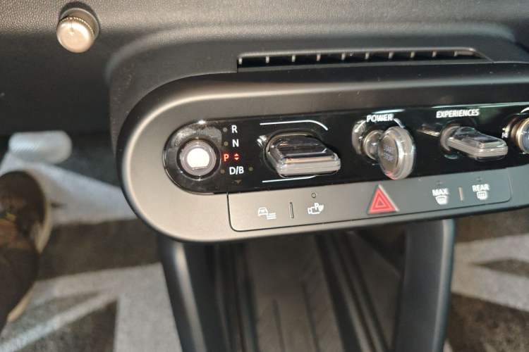 Used MINI Electric MINI COOPER 2025 456km COOPER E Classic Style
