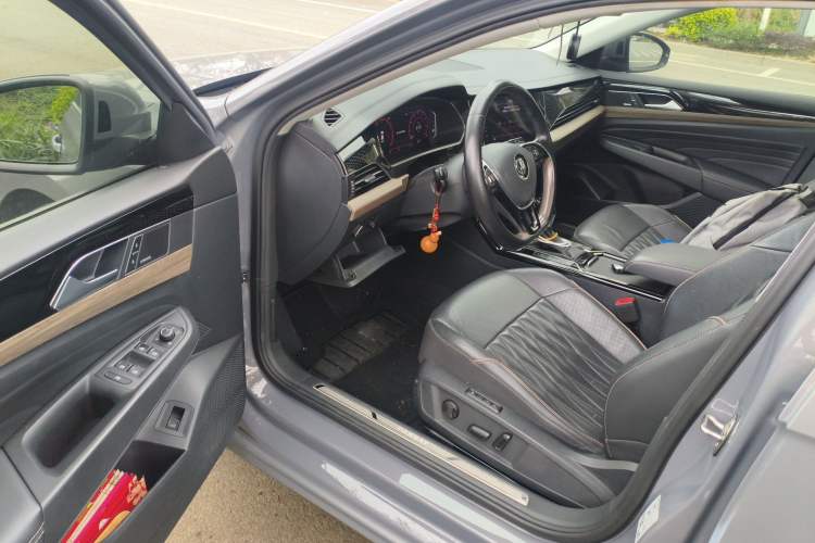 Used Volkswagen Passat 2019 330TSI Luxury Edition China V Standard
