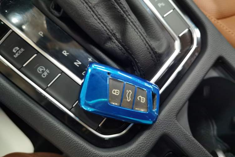 Used Volkswagen FAW-Volkswagen CC 2021 Estate Car 380TSI Vizion Edition Vehicle Key