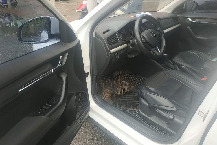 Used Skoda Kamiq 2024 1.5L Automatic Power Version
