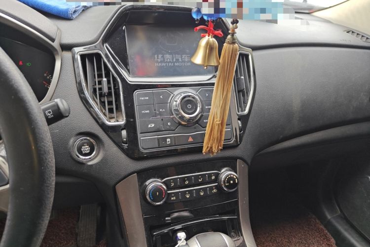 Used Huatai Santa Fe 2016 1.5T Gasoline Automatic Two-Wheel Drive i3 Model with Smart Features
