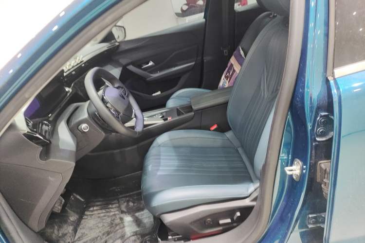 Used Peugeot 408X 2023 Charm Version