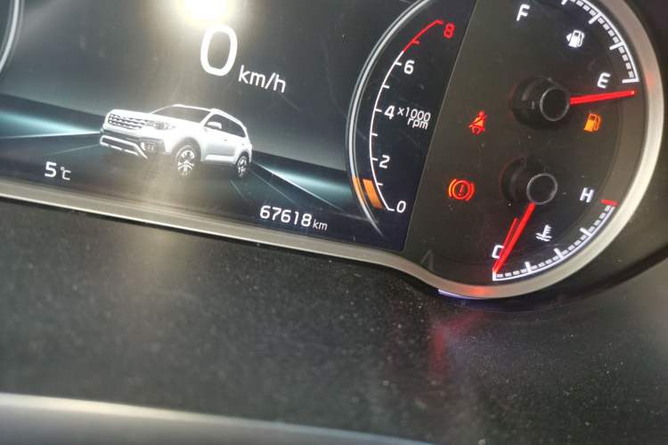 Used Kia Sportage R 2018 2.0L Automatic Smart Luxury Version China V Standard Odometer Close Up