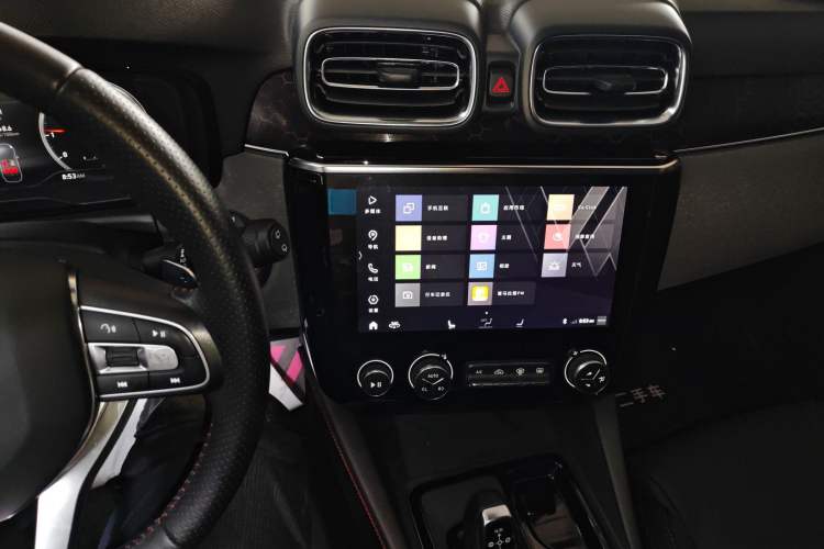 Used Lynk & Co 02 2020 1.5T DCT Two-Wheel Drive Pro Edition Audio And AC Panel