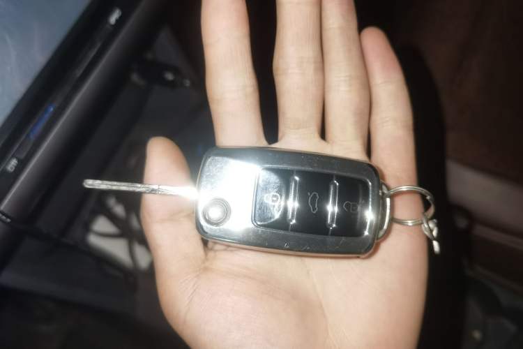 Used Volkswagen Touran 2013 1.4T Manual Fashion Edition 5 Seats