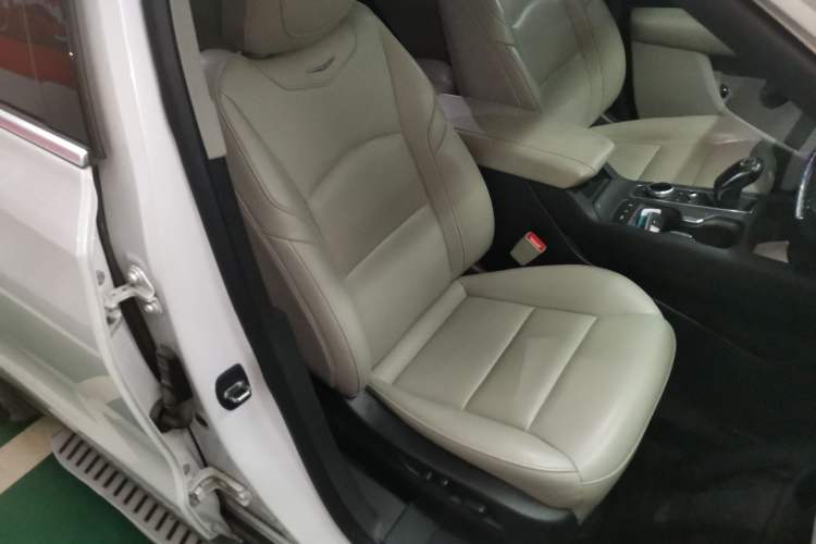 Used Cadillac XT4 2018 28T Four-Wheel Drive Leading Model
