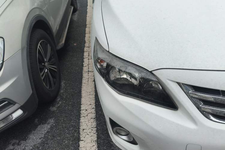 Used Toyota Corolla 2013 Special Edition 1.6L Automatic Cool GL Model Right Front Headlight