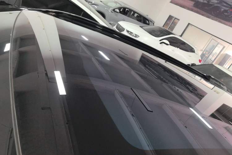 Used XPeng G9 2025 625 Long-Range Max Roof