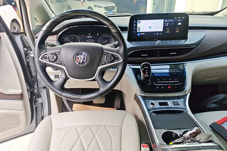 Used Buick GL8 2023 Land Executive Class Smart Enjoyment Model Audio And AC Panel