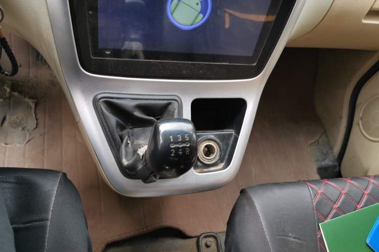 Used Chana Ruixing M90 2018 2.0L Value-Added High-Roof Double-Door 6-Seater 4G94S
