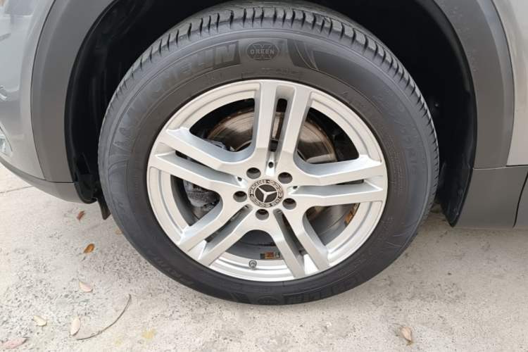 Used Mercedes-Benz GLB 2020 Updated GLB 200 Dynamic Edition Left Front Wheel Hub